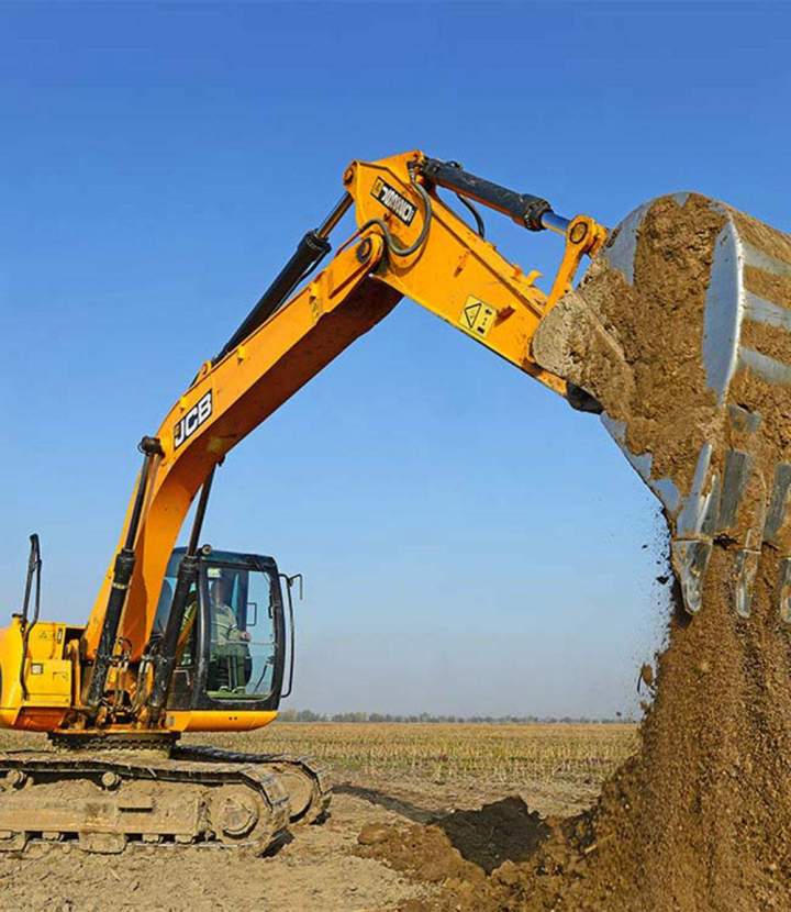 Location d’engins de chantier et pelleteuses Bretagne