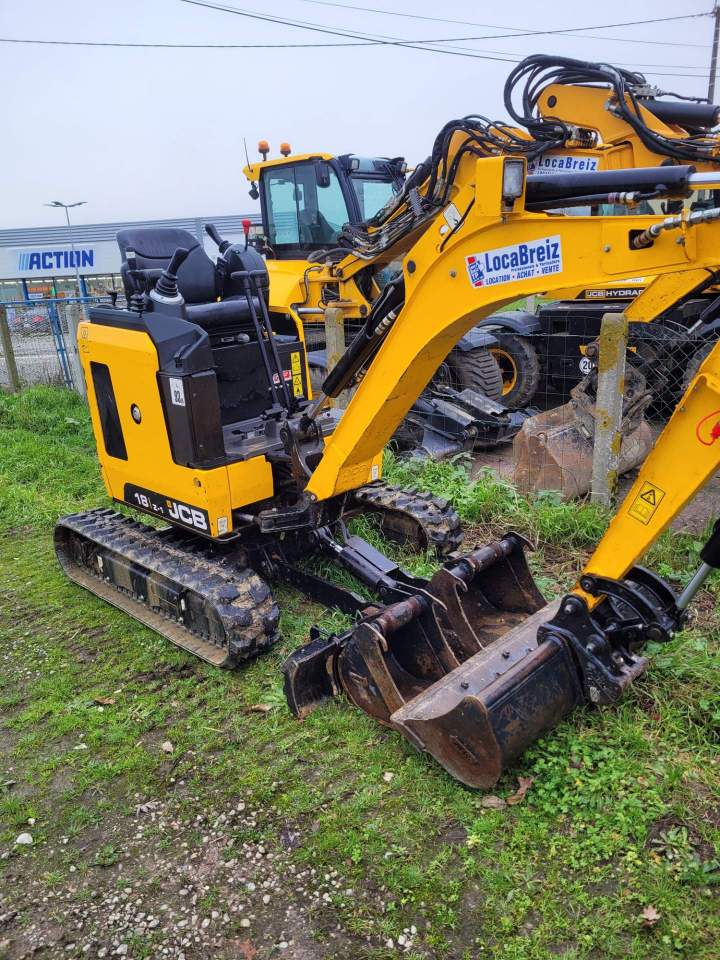Mini pelle JCB 1.8T Bretagne
